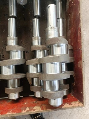 源頭廠家批發(fā)34CrNiMo6齒輪軸與25鋼鍛件，來圖定制鏈輪服務